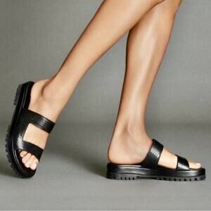 Tamara Mellon Roam Sandal in Lizard Print Black Size 36.5/ 6.5 US